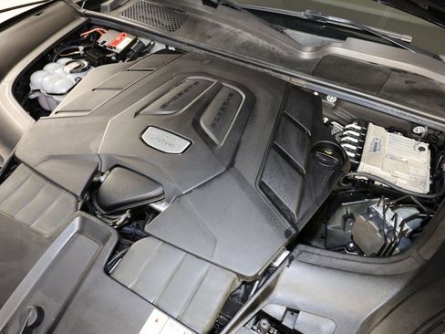 Used 2021 Porsche Cayenne AWD/4WD image 34