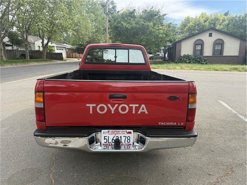Used 1997 Toyota Tacoma 2WD Xtracab image 6