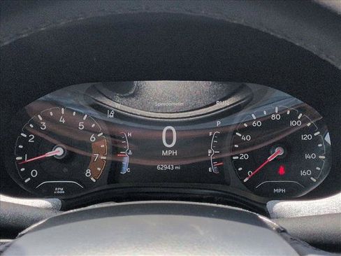 Used 2024 Jeep Compass Latitude AWD/4WD image 9