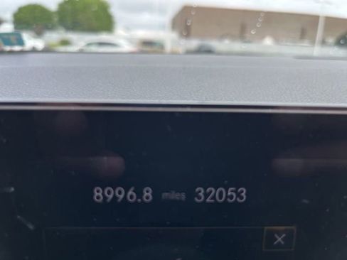 Used 2022 Mercedes-Benz GLB 250 4MATIC image 9