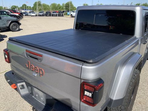 Used 2021 Jeep Gladiator Mojave AWD/4WD image 17