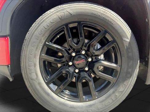 Used 2020 GMC Sierra 1500 Elevation w/ Elevation Value Package image 11