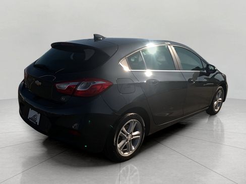 Used 2017 Chevrolet Cruze LT w/ Convenience Package image 5