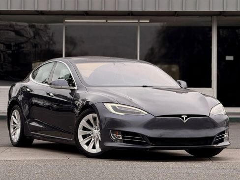 Used 2019 Tesla Model S Long Range image 2