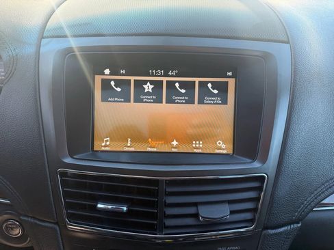 Used 2017 Lincoln MKT AWD image 20