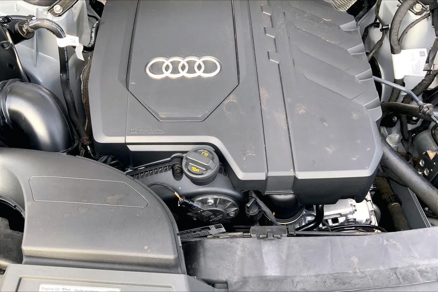 Used 2024 Audi Q5 2.0T Premium Plus w/ Premium Plus Package AWD/4WD image 33