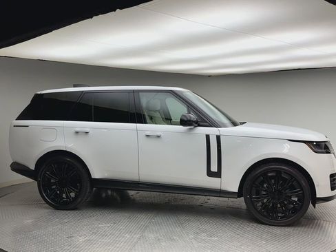 New 2026 Land Rover Range Rover SE AWD/4WD image 9