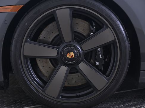 Certified 2026 Porsche 911 GTS image 16