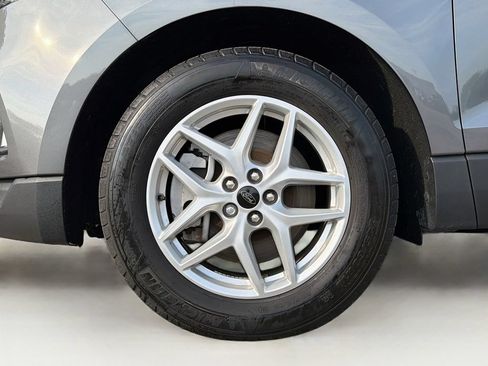 Used 2024 Ford Edge SEL w/ Convenience Package AWD/4WD image 32