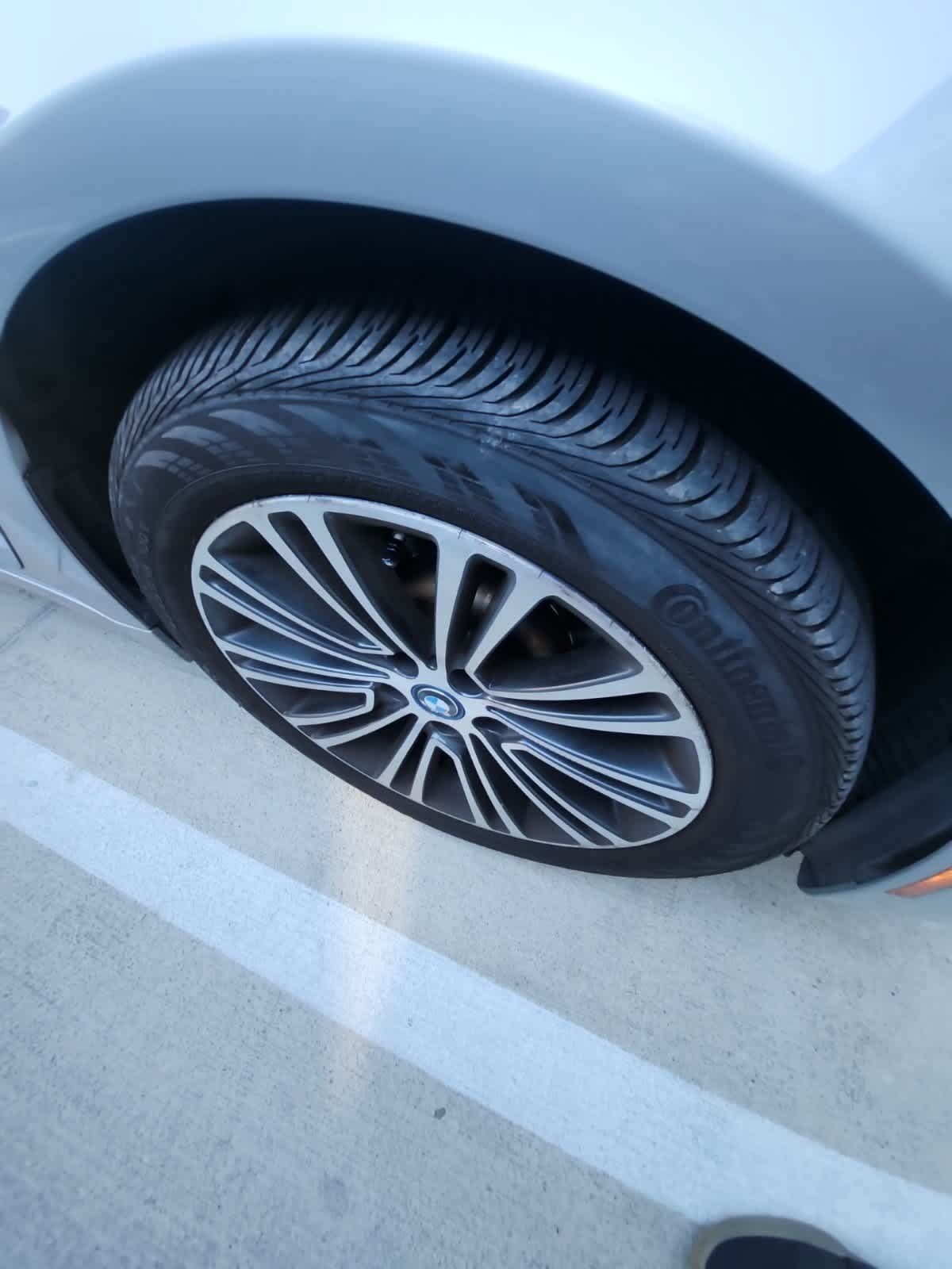 Used 2019 BMW 530e w/ Premium Package RWD image 20
