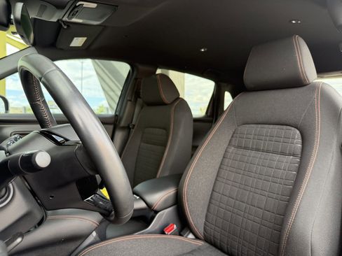 Used 2024 Honda HR-V Sport image 30