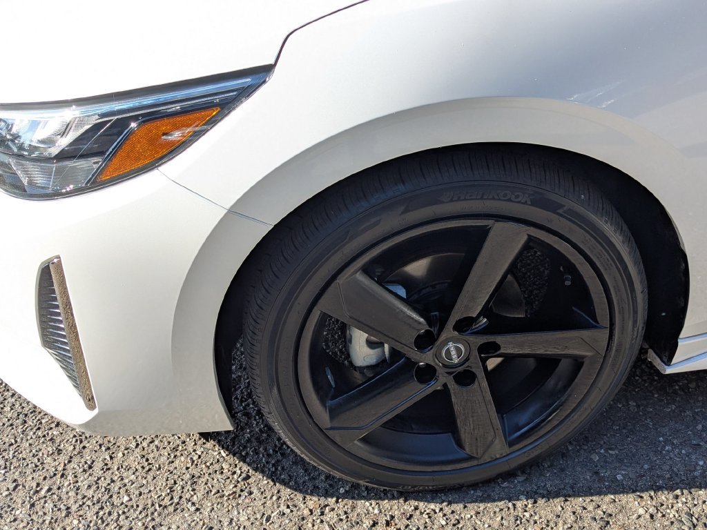 Used 2024 Nissan Sentra SR w/ SR Premium Package FWD image 10