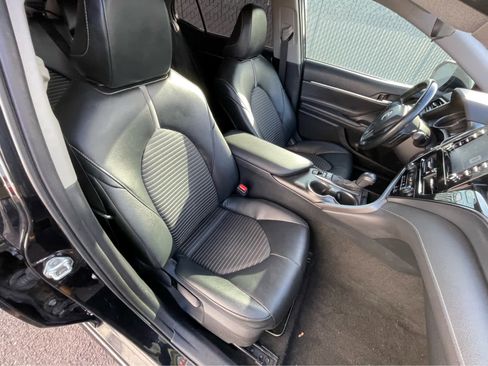Used 2021 Toyota Camry SE image 25