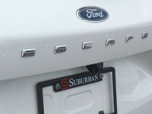 Certified 2024 Ford Escape Platinum image 13