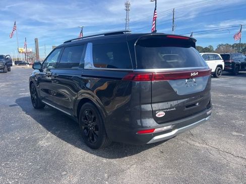Used 2022 Kia Carnival SX image 24