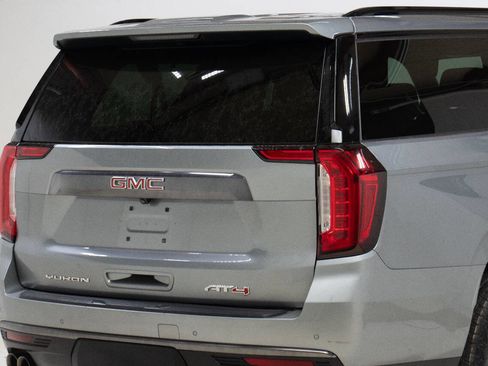 Used 2023 GMC Yukon XL AT4 w/ AT4 Premium Package image 19