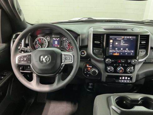 Used 2025 RAM 1500 Big Horn AWD/4WD image 8