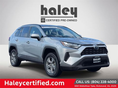 Used 2024 Toyota RAV4 XLE image 1