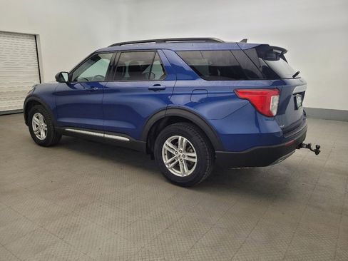 Used 2021 Ford Explorer XLT w/ Equipment Group 202A AWD/4WD image 3