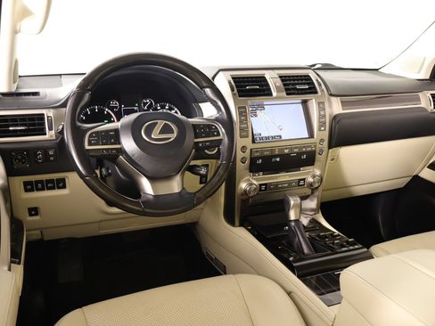 Used 2020 Lexus GX 460 Luxury w/ Off Road Package AWD/4WD image 2