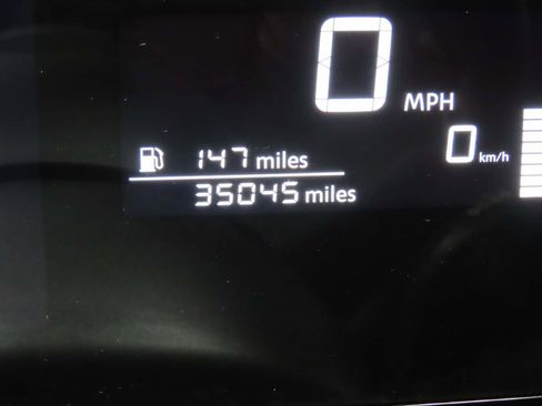 Used 2025 Nissan Kicks S image 9