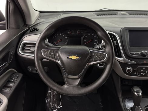 Used 2018 Chevrolet Equinox LS FWD image 23