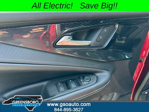 Used 2024 Chevrolet Blazer EV LT AWD/4WD image 16