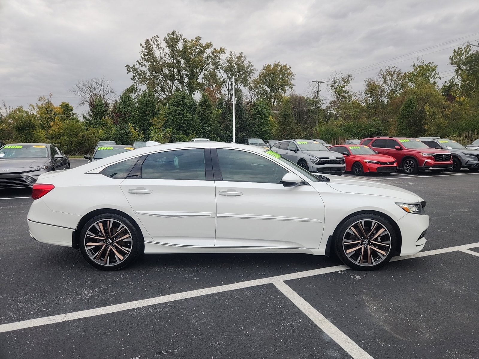 Used 2020 Honda Accord Touring image 9