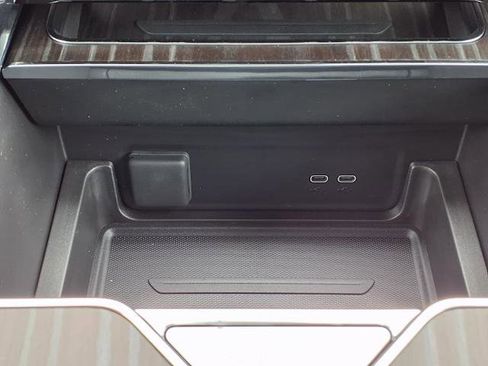 New 2025 GMC Sierra EV Denali image 9