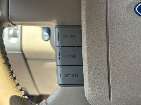 Used 2004 Ford F150 XLT AWD/4WD image 18
