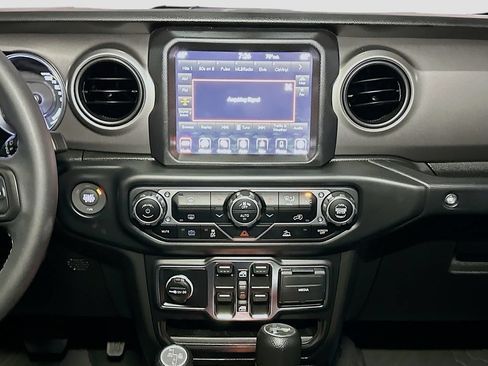 Used 2023 Jeep Wrangler Unlimited w/ 8.4" Radio Group AWD/4WD image 12