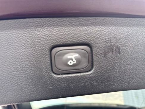 Used 2022 Ford Edge Titanium w/ Equipment Group 301A image 11