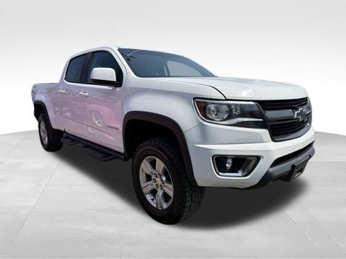 Used 2015 Chevrolet Colorado Z71 AWD/4WD image 3