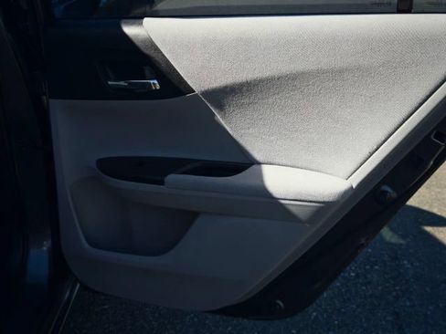 Used 2013 Honda Accord LX image 35