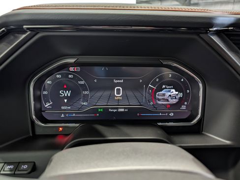 Used 2025 GMC Sierra 1500 AT4 w/ AT4 Premium Package image 26