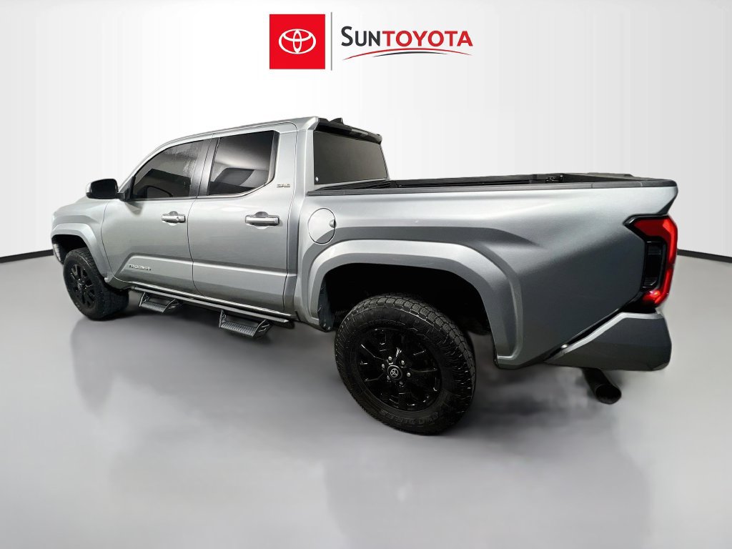 Used 2024 Toyota Tacoma SR5 AWD/4WD image 5