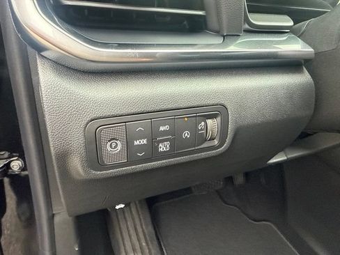 New 2027 GMC Terrain Elevation w/ Elevation Premium Package AWD/4WD image 12