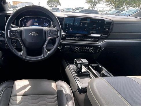 Used 2025 Chevrolet Silverado 1500 ZR2 w/ Technology Package AWD/4WD image 16