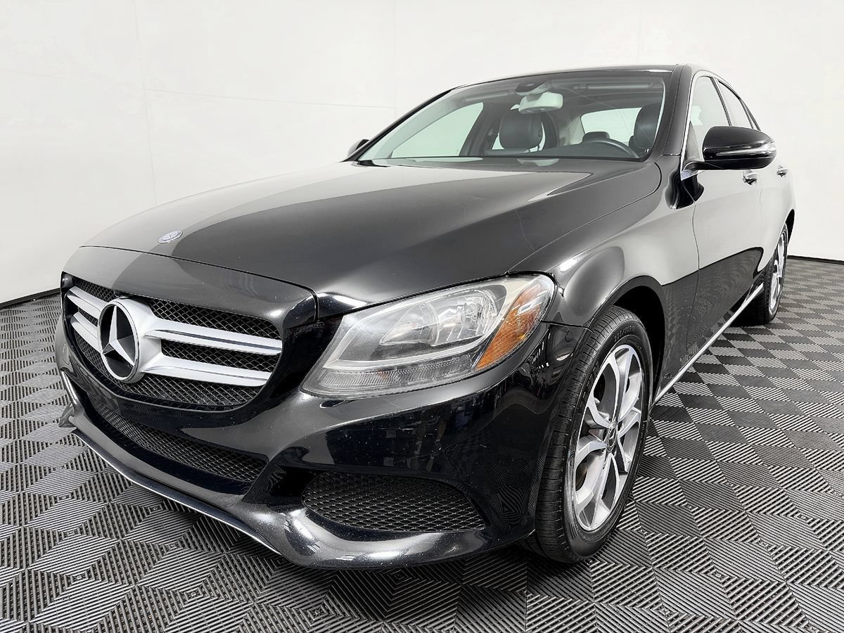Used 2017 Mercedes-Benz C 300 4MATIC Sedan image 3