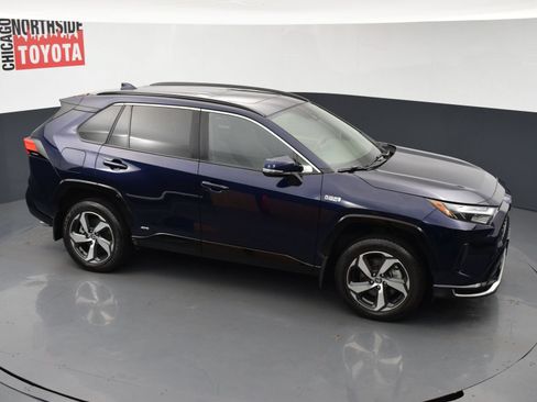 Used 2022 Toyota RAV4 SE w/ Weather & Moonroof Package AWD/4WD image 24