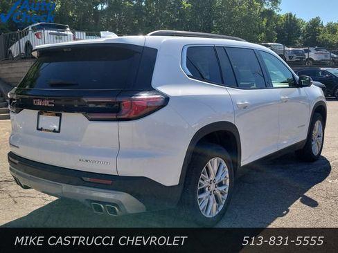 Used 2026 GMC Acadia Elevation w/ Elevation Premium Package FWD image 5