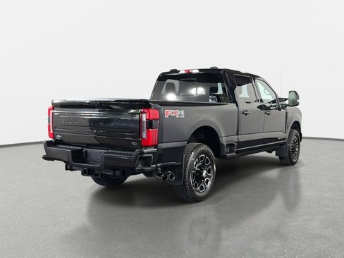 Used 2024 Ford F250 Platinum AWD/4WD image 3