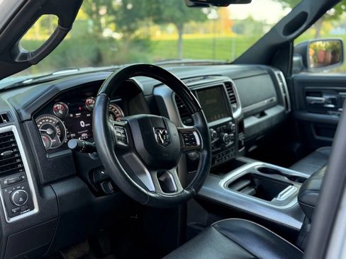 Used 2015 RAM 1500 Limited RWD image 11