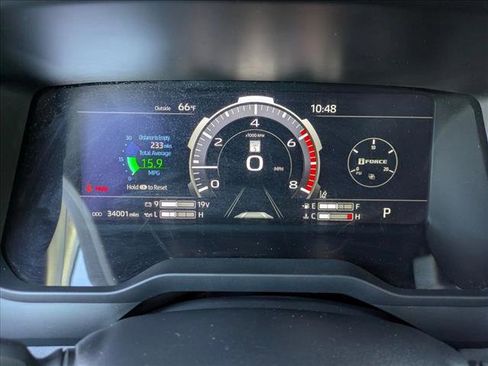 Used 2024 Toyota Tundra Platinum image 11