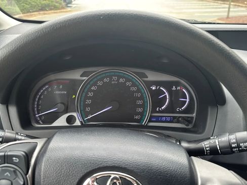 Used 2013 Toyota Venza LE w/ LE Convenience Pkg FWD image 9