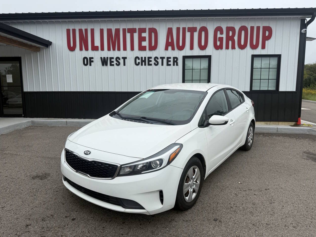 Used 2017 Kia Forte LX FWD image 1