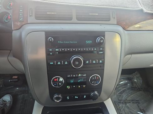 Used 2014 GMC Yukon XL SLT RWD image 13