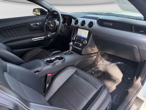 Used 2021 Ford Mustang GT Premium w/ Black Accent Package RWD image 31