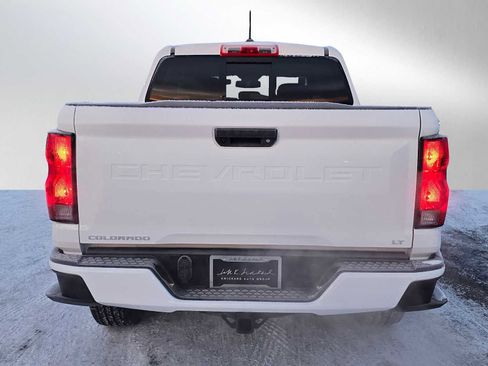 New 2024 Chevrolet Colorado LT w/ LT Convenience Package II image 6