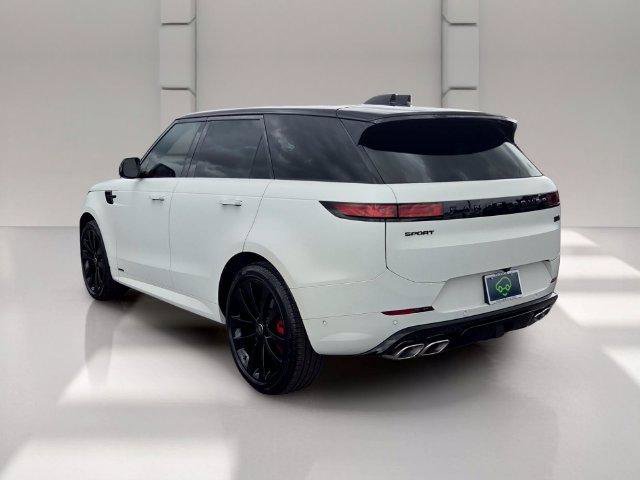 Used 2025 Land Rover Range Rover Sport Autobiography AWD/4WD image 3